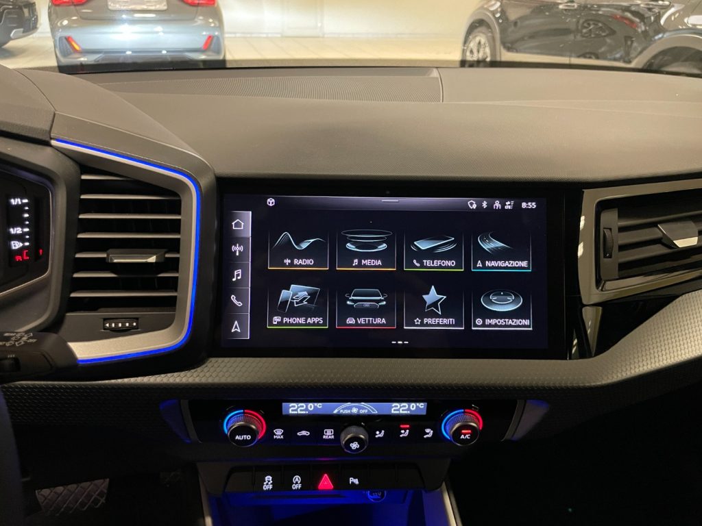 AUDI A1 SPB 30 TFSI S tronic EDITION BLACK SLINE+CAMERA - 17