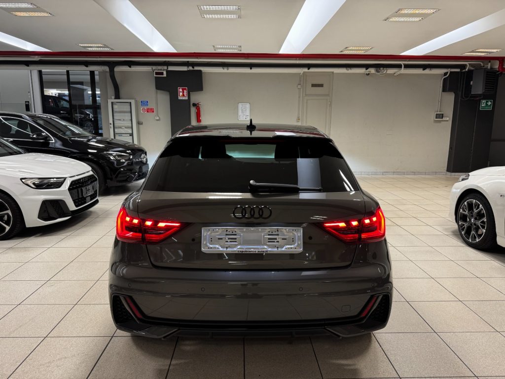 AUDI A1 SPB 30 TFSI S tronic EDITION BLACK SLINE+CAMERA - 6