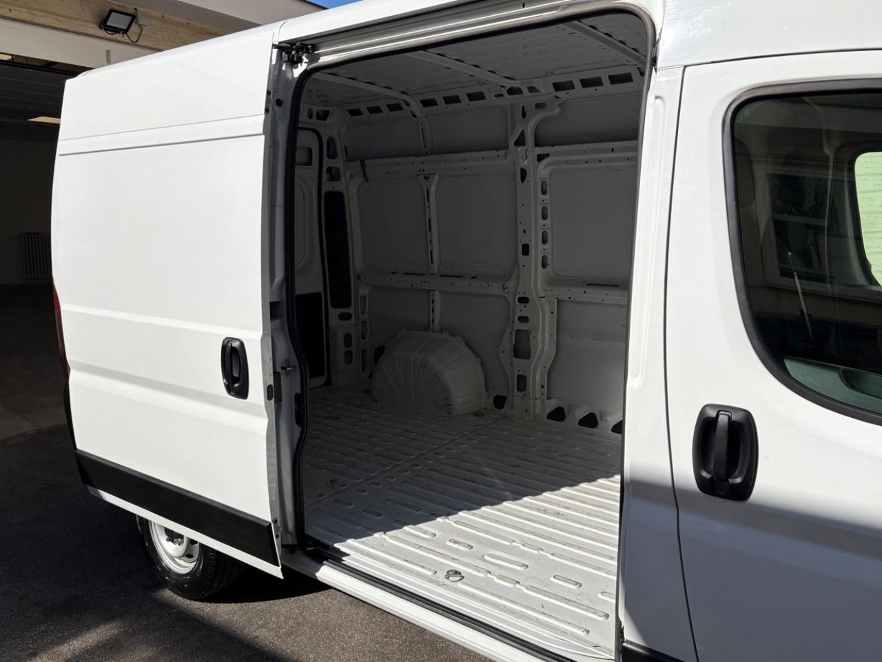 PEUGEOT Boxer 33 2.2 BlueHDi 140 S&S PM-TM Furgone  €18900+ IVA - 21