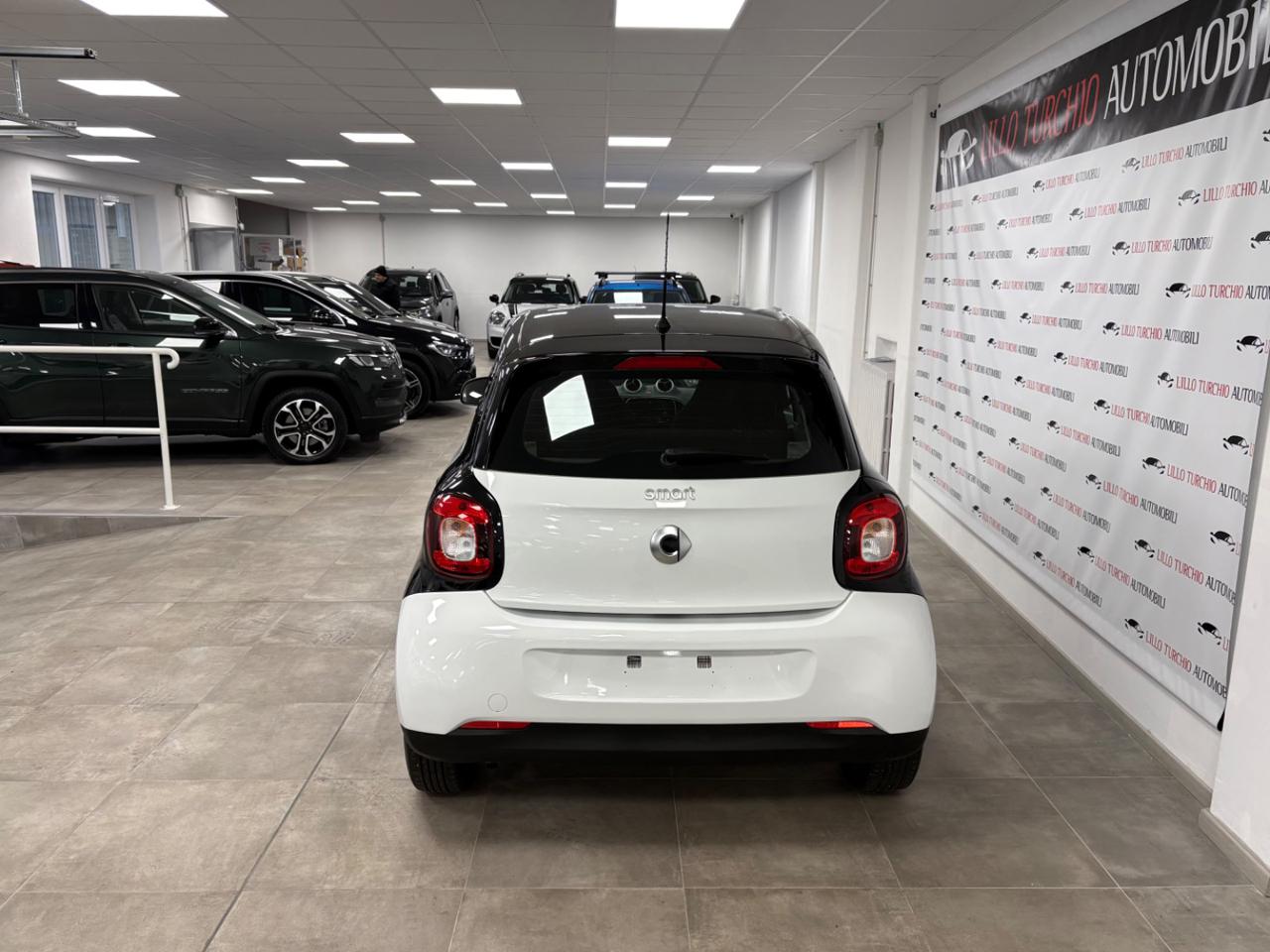 SMART ForFour 70 1.0 Youngster GPL prezzo reale - 5