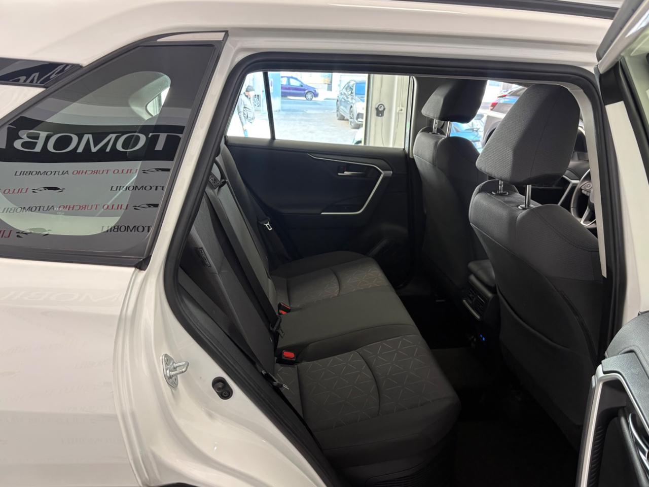 TOYOTA RAV 4 MY23 RAV4 2.5 HV (218CV) E-CVT 2WD Business - 19