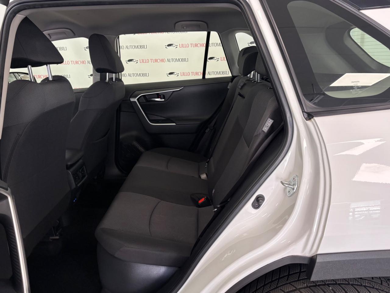 TOYOTA RAV 4 MY23 RAV4 2.5 HV (218CV) E-CVT 2WD Business - 18