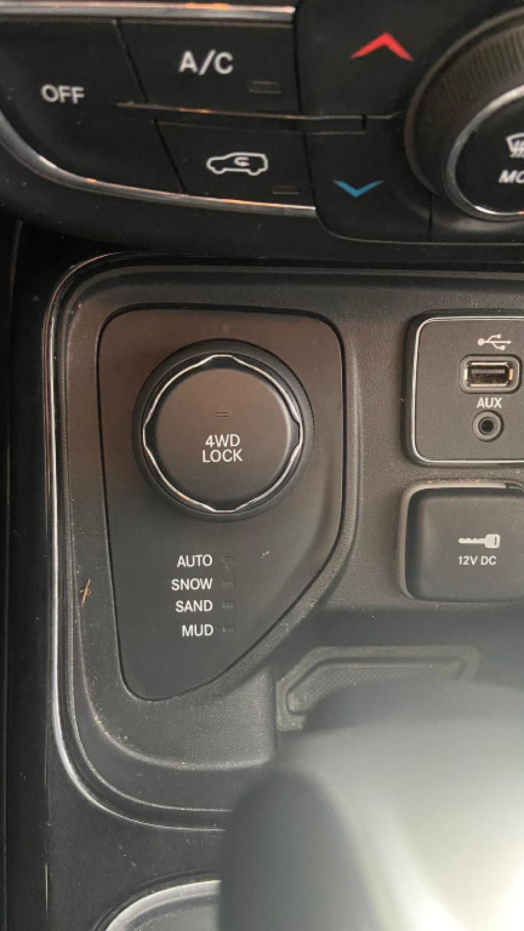 JEEP Compass 2.0 Multijet II aut. 4WD Limited - 15