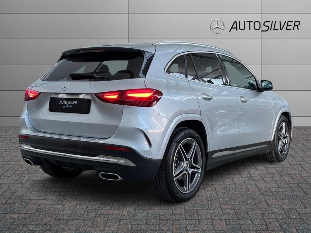 MERCEDES-BENZ GLA 180 d Automatic AMG Line Advanced Plus - 2