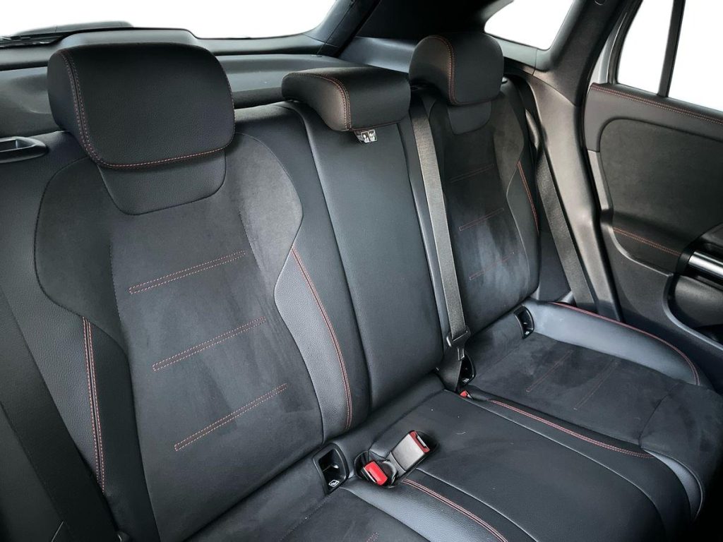 MERCEDES-BENZ GLA 180 d Automatic AMG Line Advanced Plus - 15