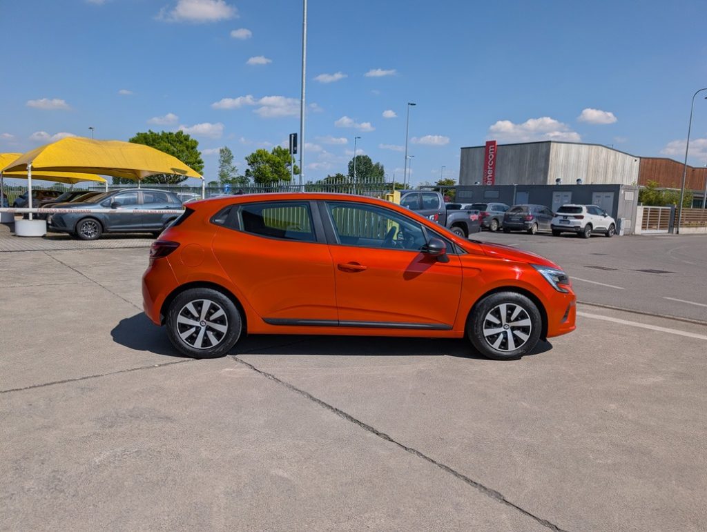 RENAULT Clio SCe 65 CV 5P Equilibre AZIENDALE OK NEOPATENTATI - 4