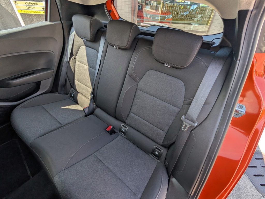 RENAULT Clio SCe 65 CV 5P Equilibre AZIENDALE OK NEOPATENTATI - 23