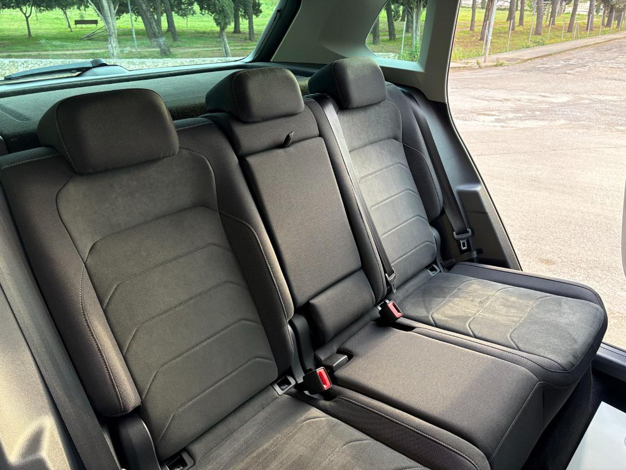 VOLKSWAGEN Tiguan 2.0 TDI 150 CV SCR DSG Elegance VIRTUAL - 25