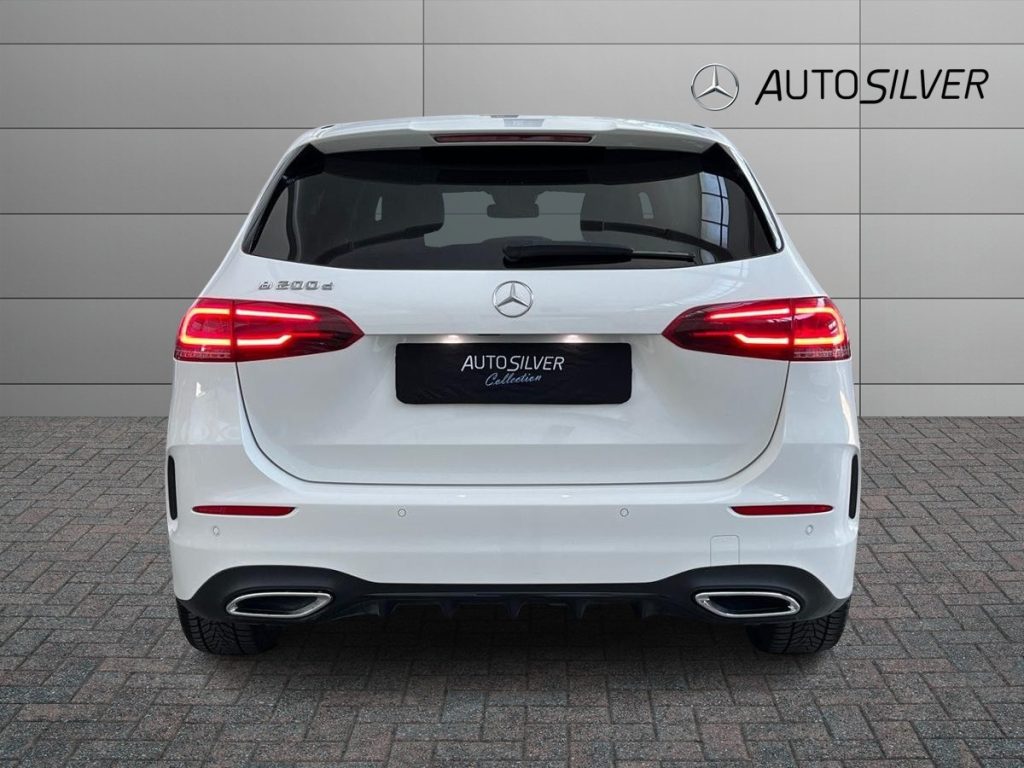 MERCEDES-BENZ B 200 d 4matic Premium - 4
