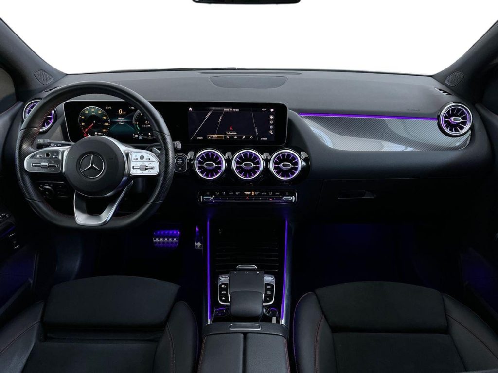 MERCEDES-BENZ B 200 d 4matic Premium - 9