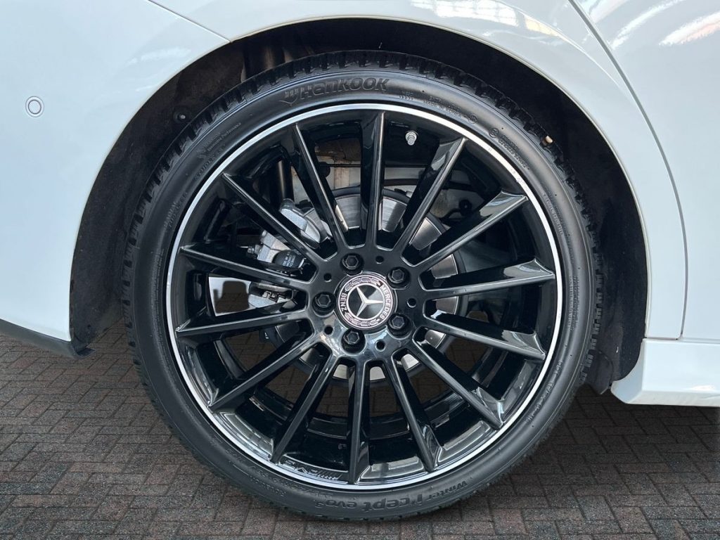 MERCEDES-BENZ B 200 d 4matic Premium - 7