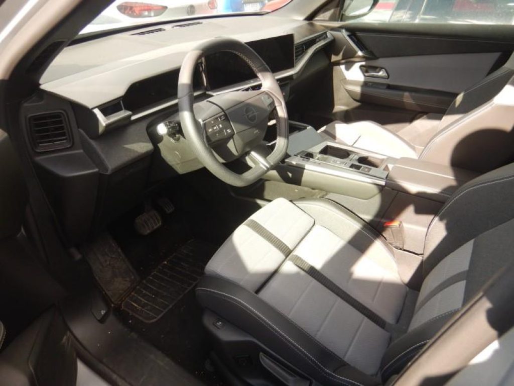 OPEL Grandland 1.2 Hybrid aut. GS - 4