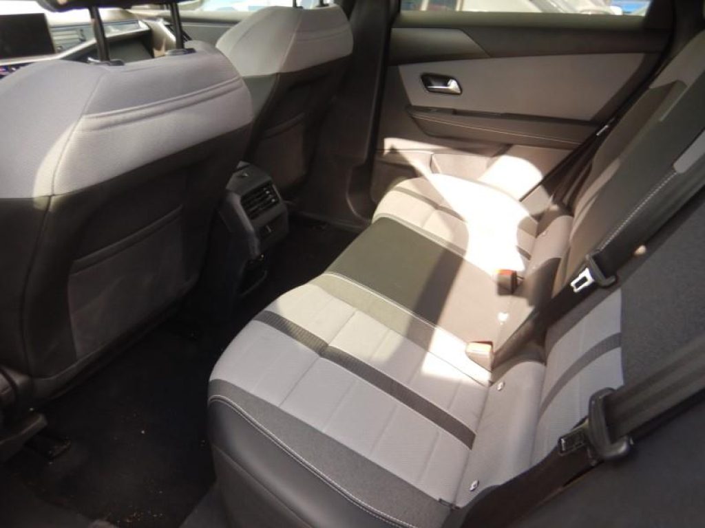 OPEL Grandland 1.2 Hybrid aut. GS - 6