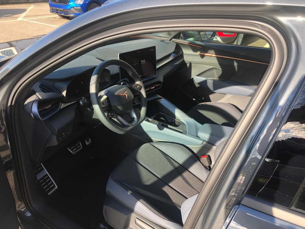 CUPRA Terramar 1.5 Hybrid DSG - 9