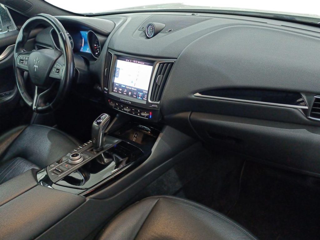 MASERATI Levante V6 Diesel AWD - 9