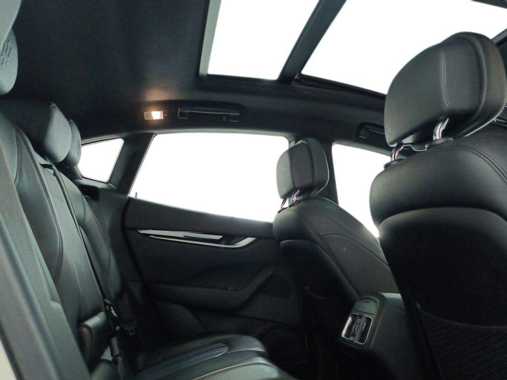 MASERATI Levante V6 Diesel AWD - 11