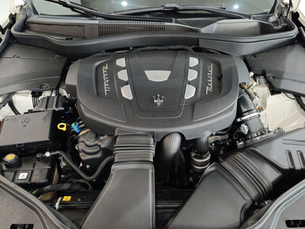 MASERATI Levante V6 Diesel AWD - 27