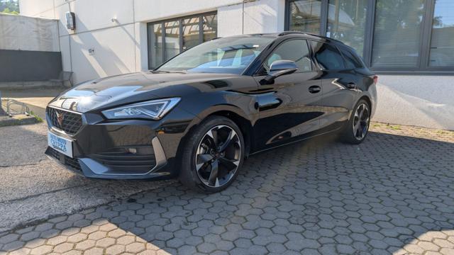 CUPRA Leon Nero metallizzato
