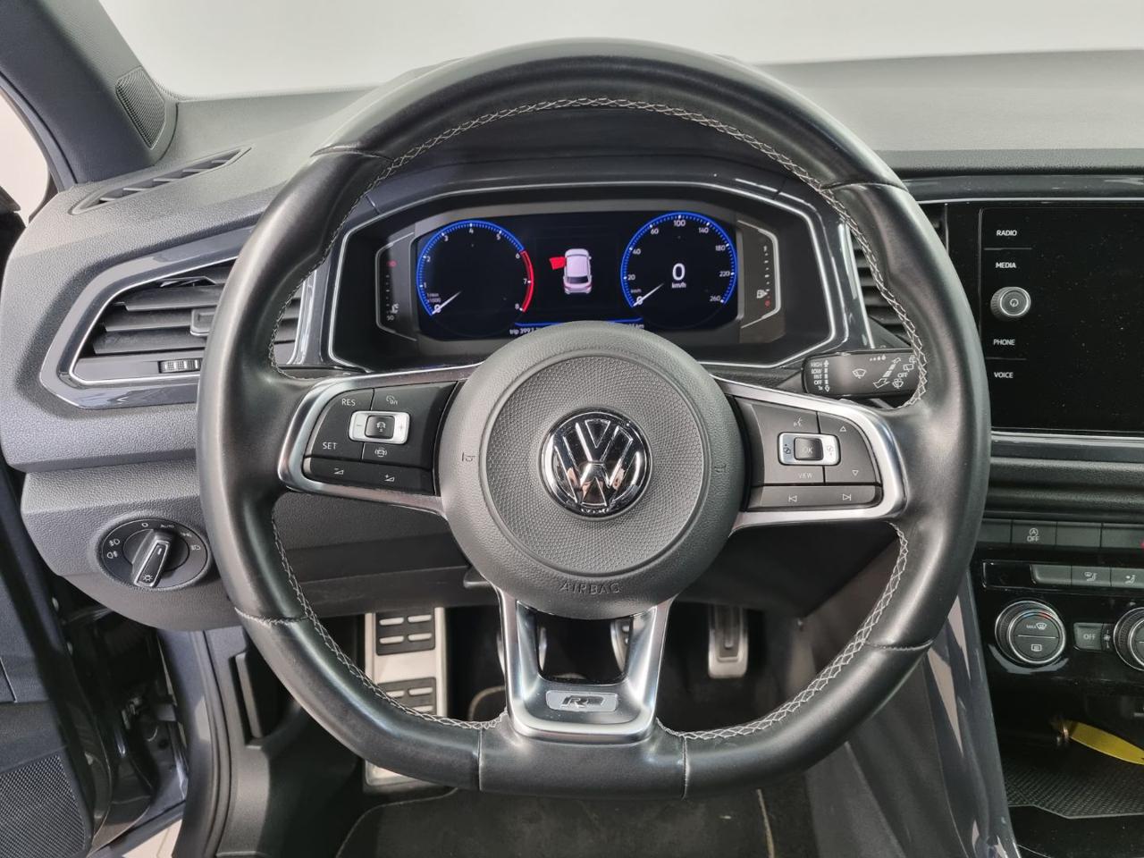 VOLKSWAGEN T-Roc 1.5 TSI ACT Style BlueMotion Technology R-LINE - 31