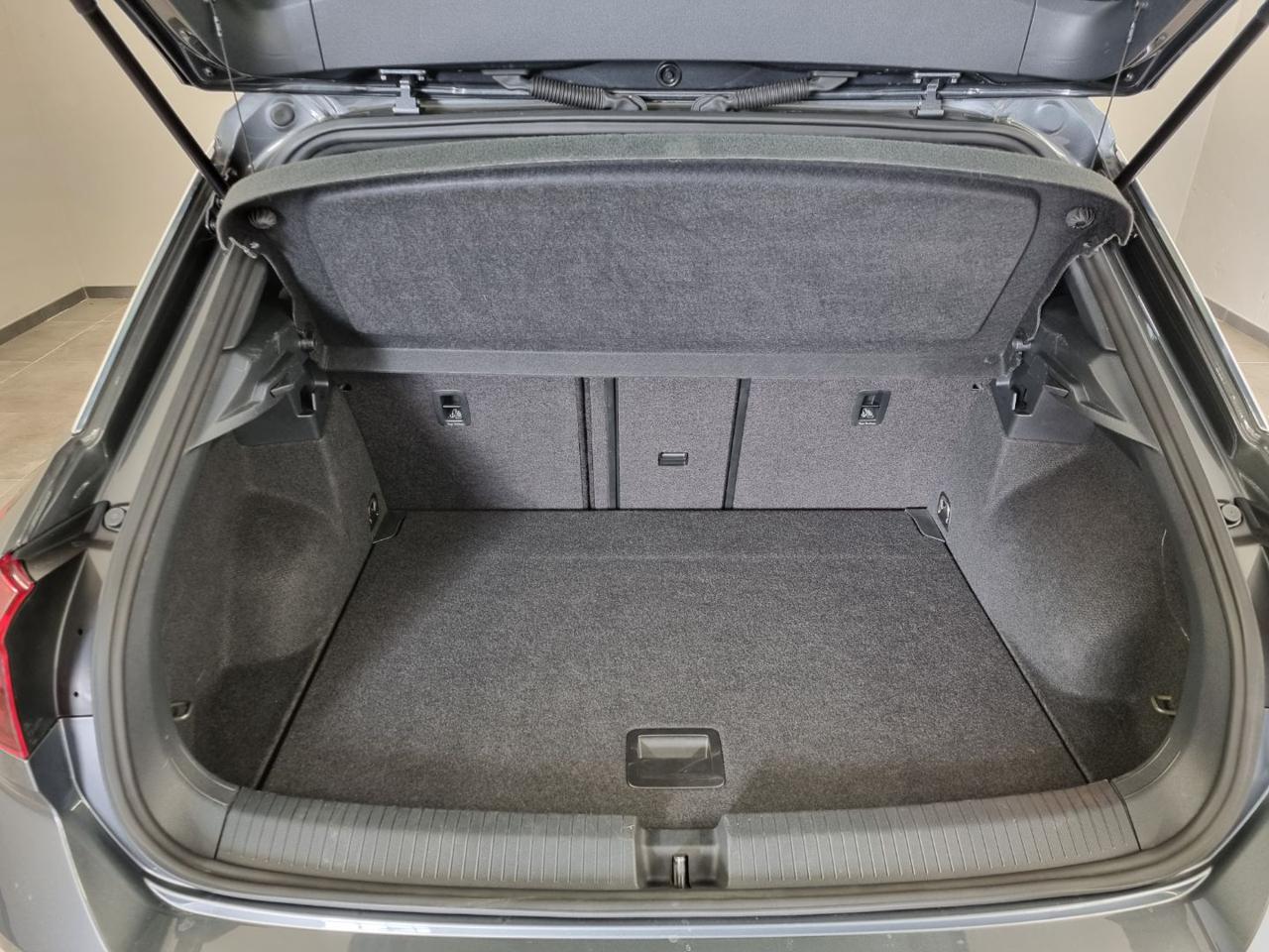 VOLKSWAGEN T-Roc 1.5 TSI ACT Style BlueMotion Technology R-LINE - 13