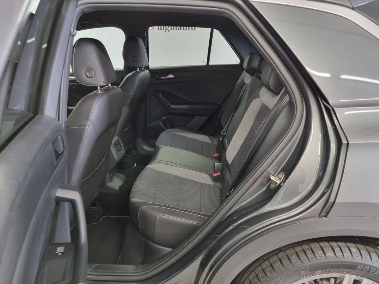 VOLKSWAGEN T-Roc 1.5 TSI ACT Style BlueMotion Technology R-LINE - 11