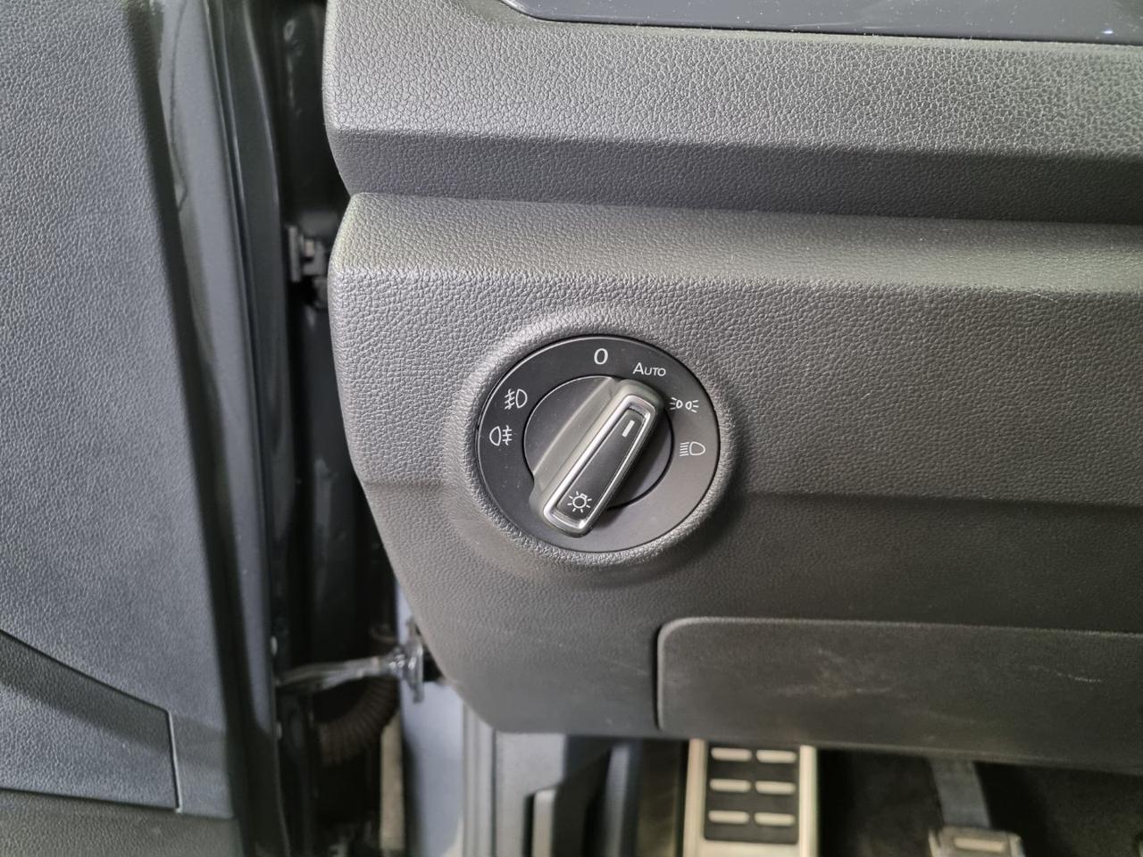 VOLKSWAGEN T-Roc 1.5 TSI ACT Style BlueMotion Technology R-LINE - 30