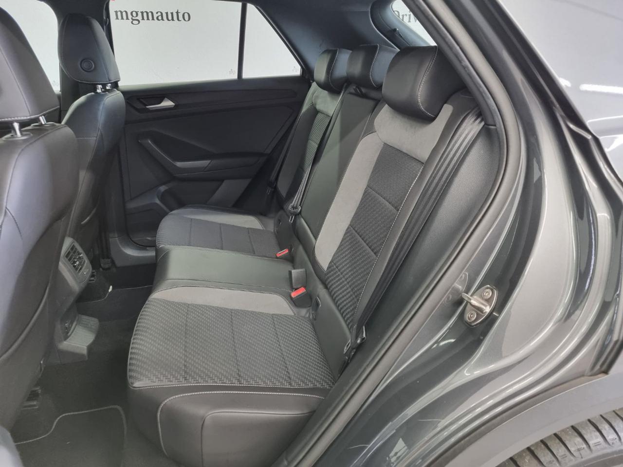 VOLKSWAGEN T-Roc 1.5 TSI ACT Style BlueMotion Technology R-LINE - 24