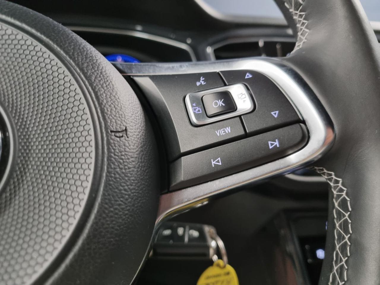 VOLKSWAGEN T-Roc 1.5 TSI ACT Style  R-LINE - 14