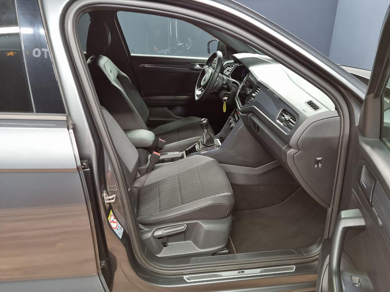 VOLKSWAGEN T-Roc 1.5 TSI ACT Style  R-LINE - 9