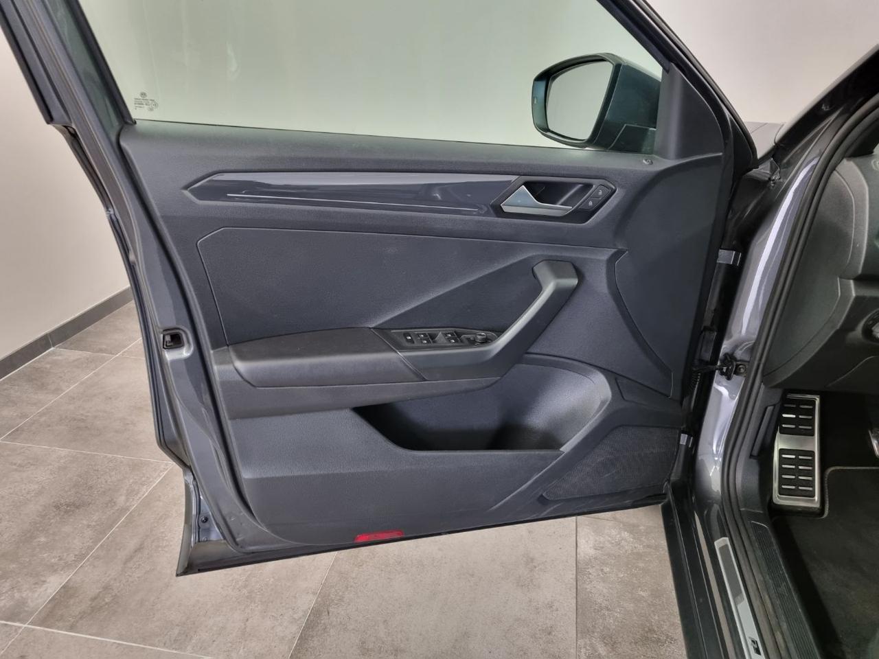 VOLKSWAGEN T-Roc 1.5 TSI ACT Style BlueMotion Technology R-LINE - 21