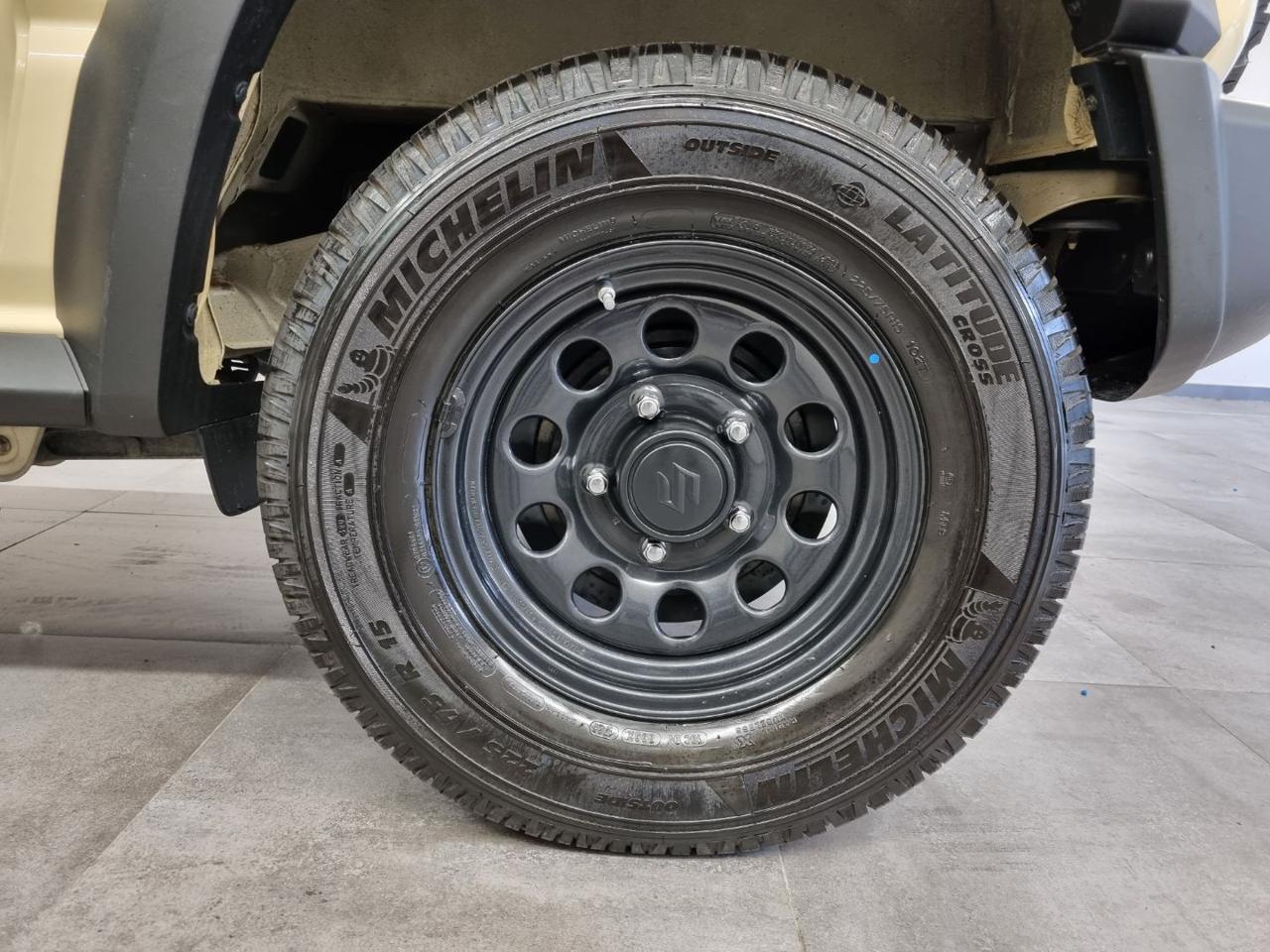 SUZUKI Jimny 1.5 5MT PRO (N1) - 15