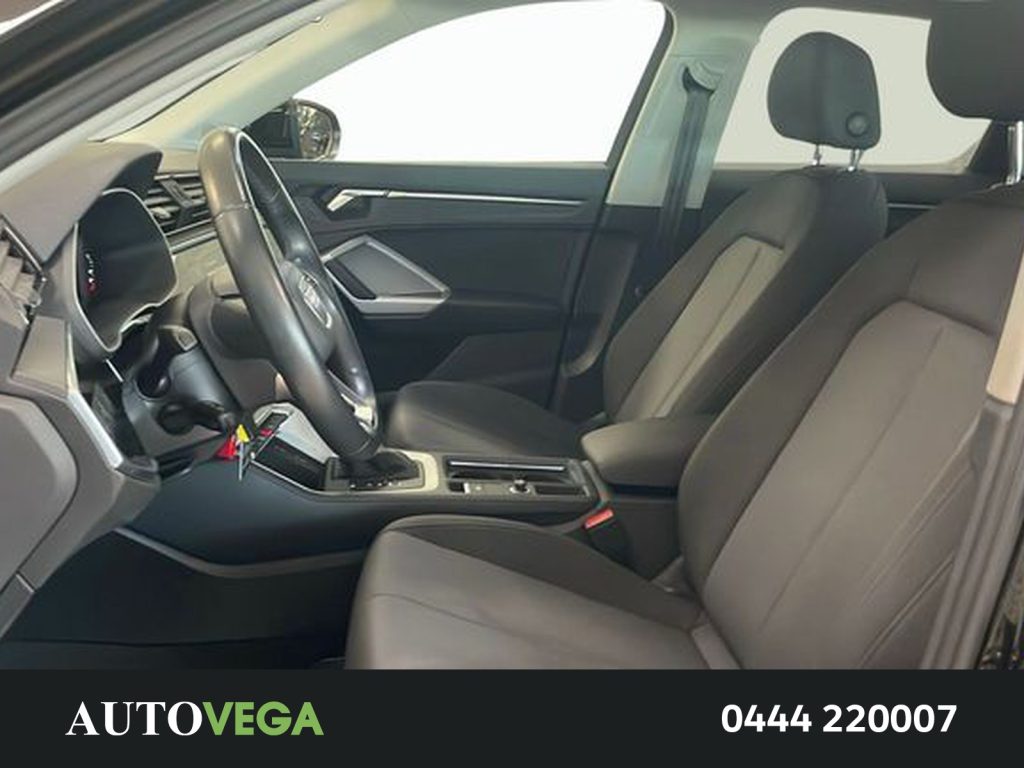 AUDI Q3 35 1.5 tfsi mhev business advanced s-tronic - 13