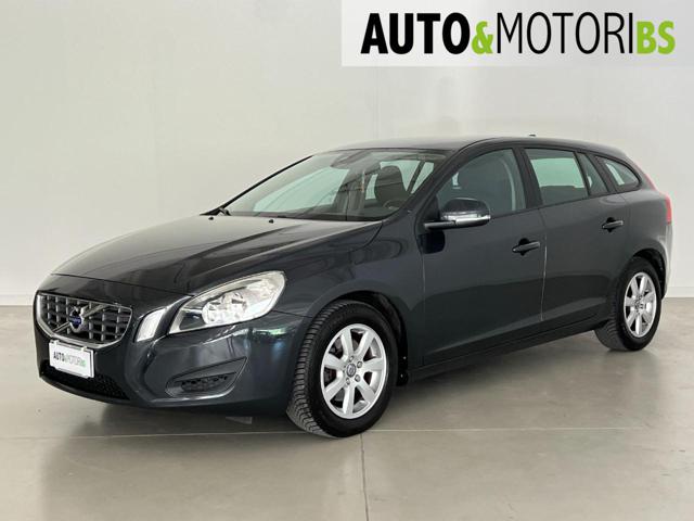 VOLVO V60 Blu metallizzato