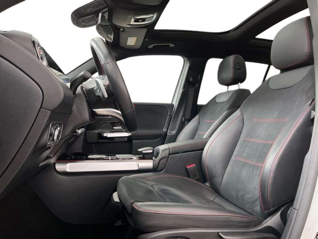 MERCEDES-BENZ GLB 200 d 4matic Premium - 10