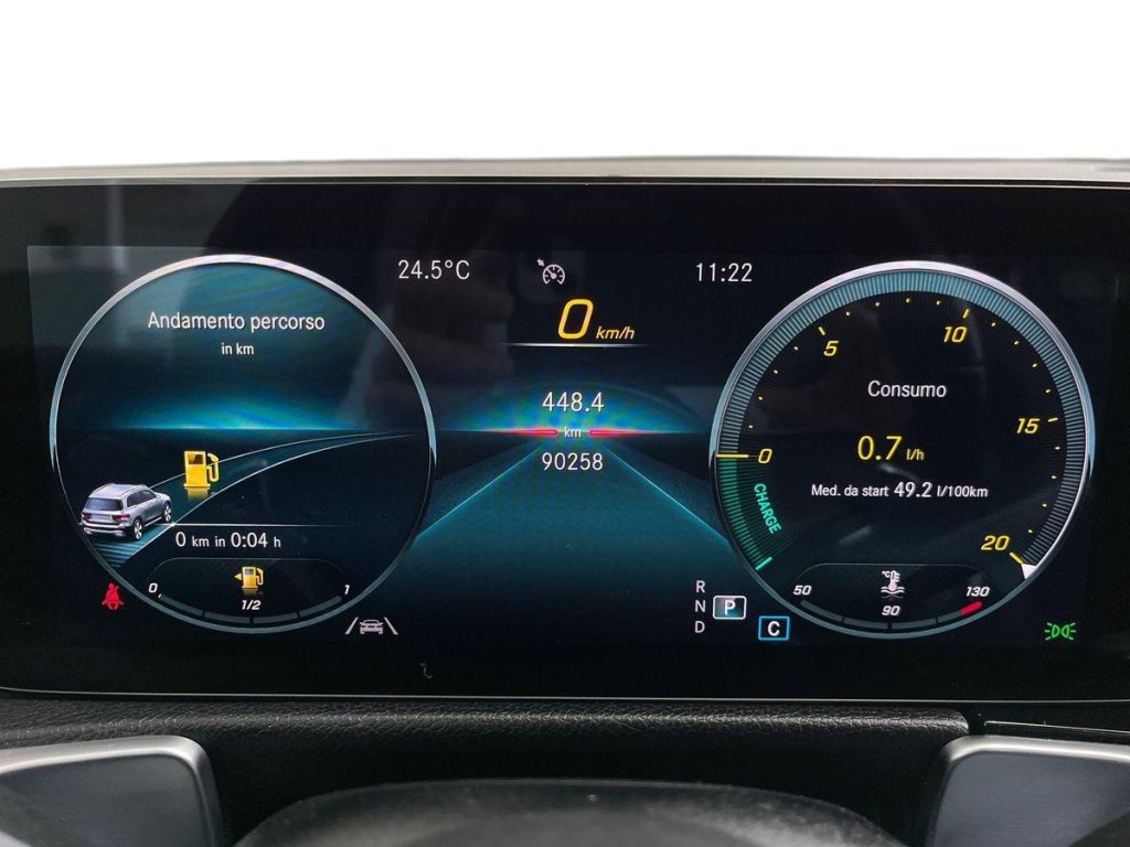 MERCEDES-BENZ GLB 200 d 4matic Premium - 8