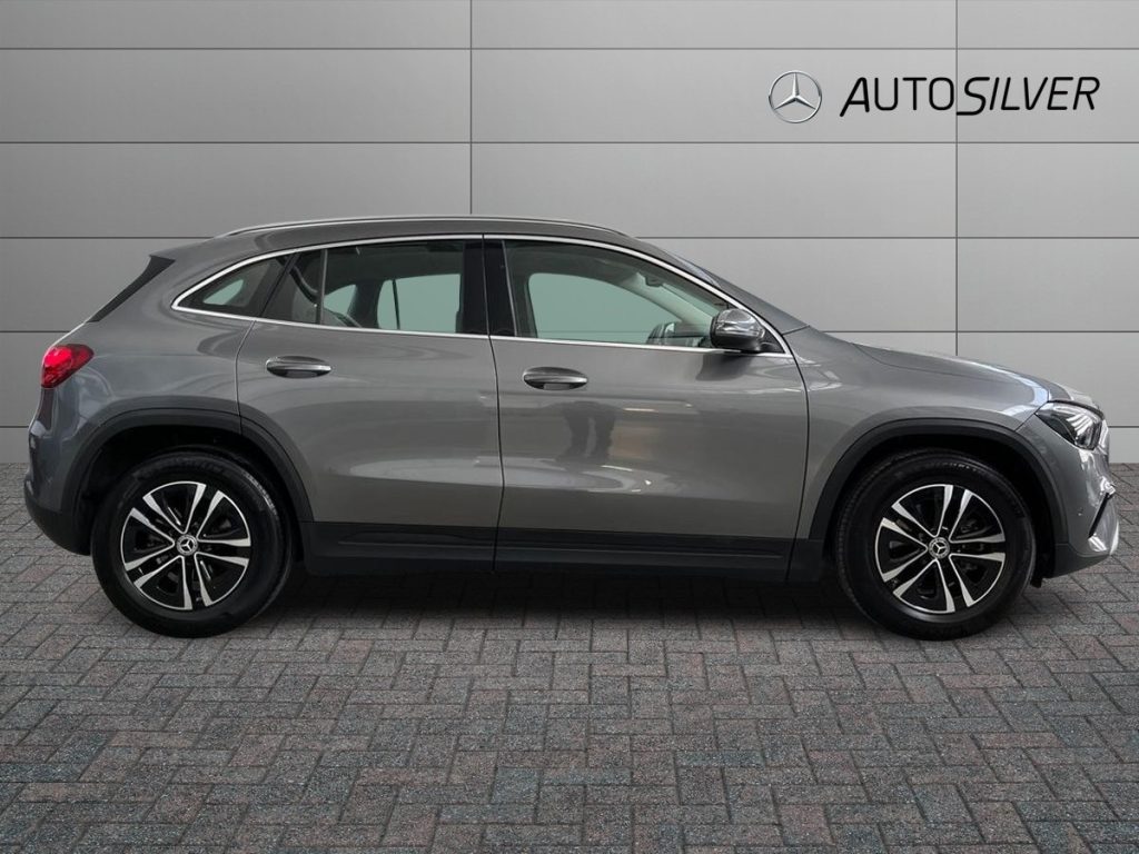 MERCEDES-BENZ GLA 180 d Automatic Advanced - 5