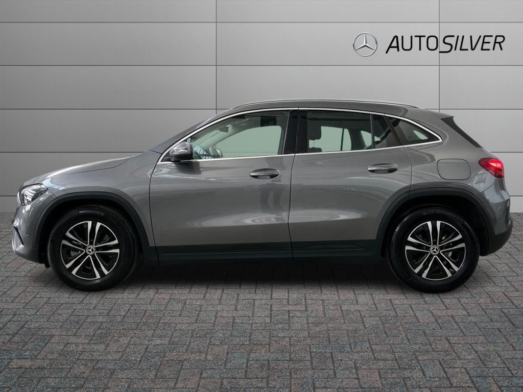 MERCEDES-BENZ GLA 180 d Automatic Advanced - 6