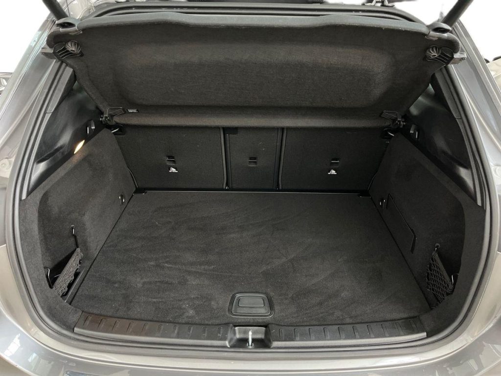 MERCEDES-BENZ GLA 180 d Automatic Advanced - 13