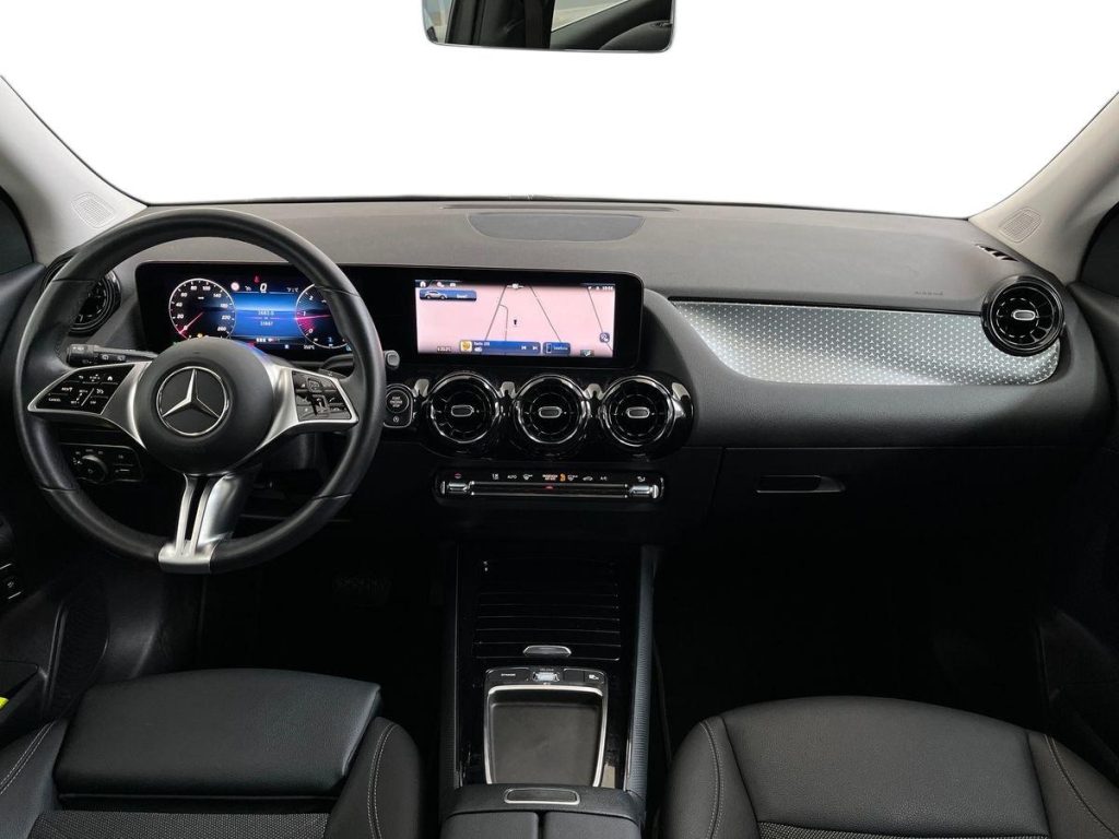 MERCEDES-BENZ GLA 180 d Automatic Advanced - 9