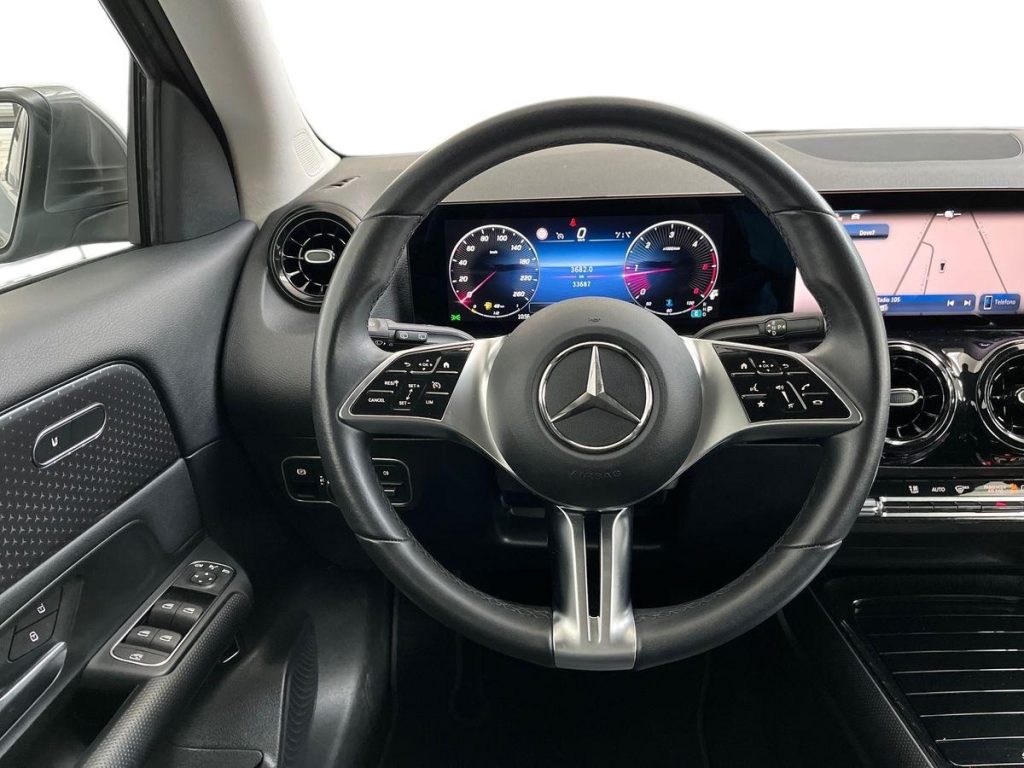 MERCEDES-BENZ GLA 180 d Automatic Advanced - 11