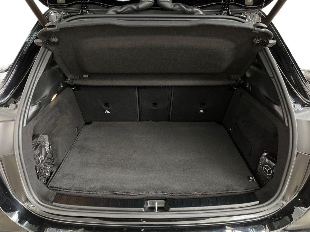 MERCEDES-BENZ GLA 180 d Automatic Sport Plus - 13