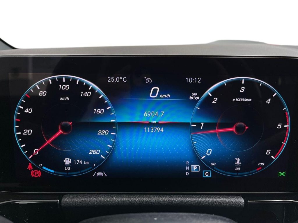 MERCEDES-BENZ GLA 180 d Automatic Sport Plus - 8