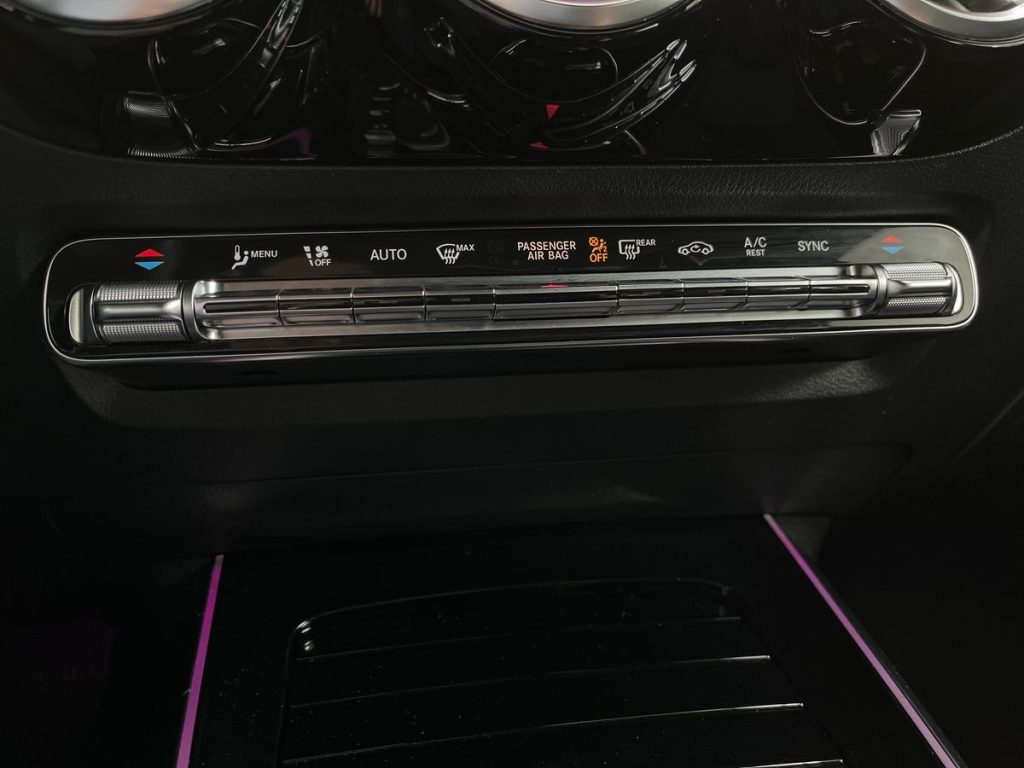 MERCEDES-BENZ GLA 180 d Automatic Sport Plus - 14