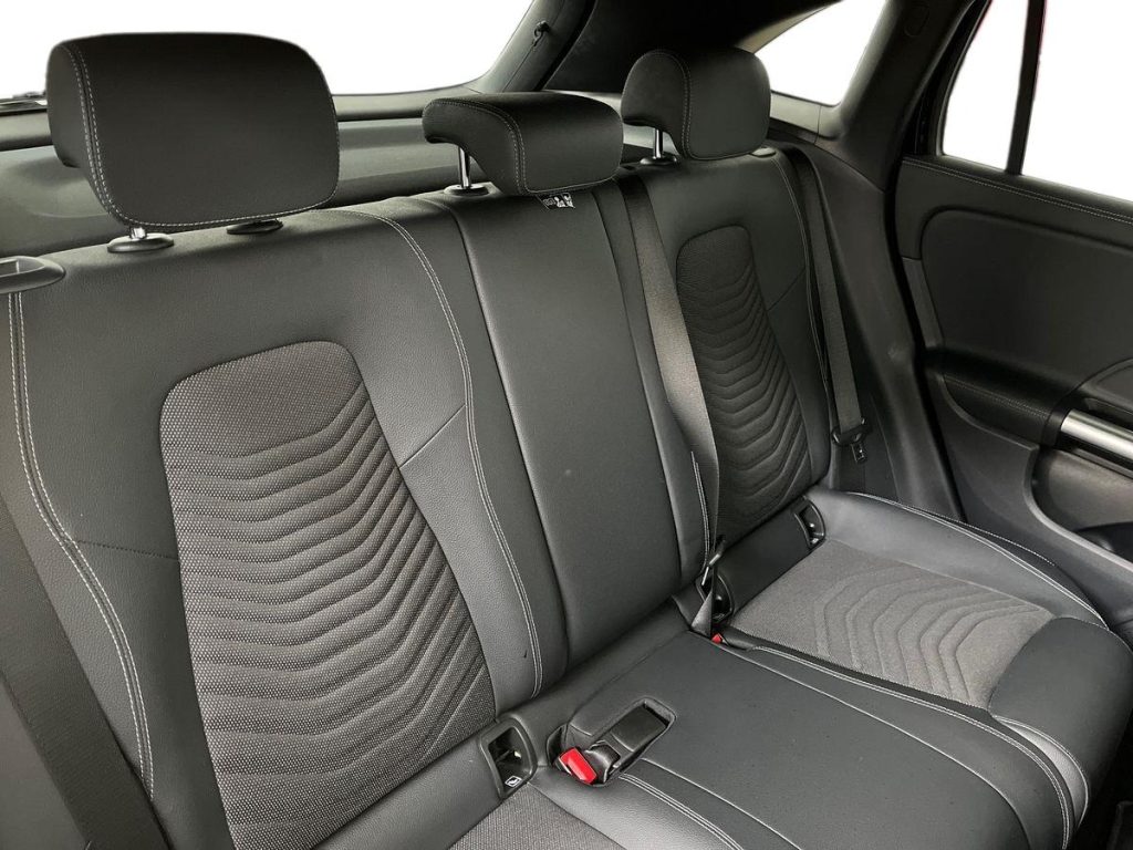 MERCEDES-BENZ GLA 180 d Automatic Sport Plus - 16