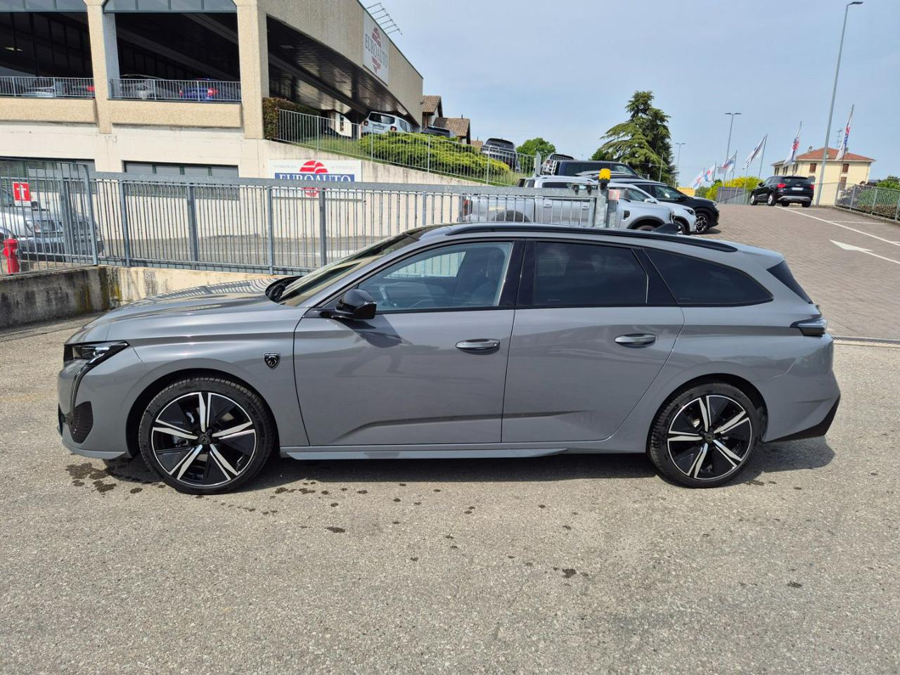 PEUGEOT 308 BlueHDi 130 S&S EAT8 SW GT - 3
