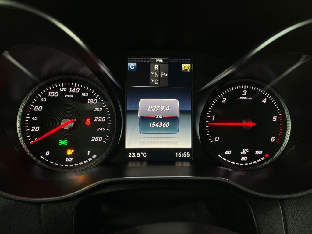 MERCEDES-BENZ GLC 220 d 4Matic Premium - 8