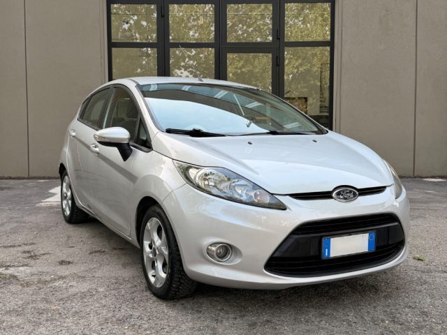 FORD Fiesta Argento metallizzato