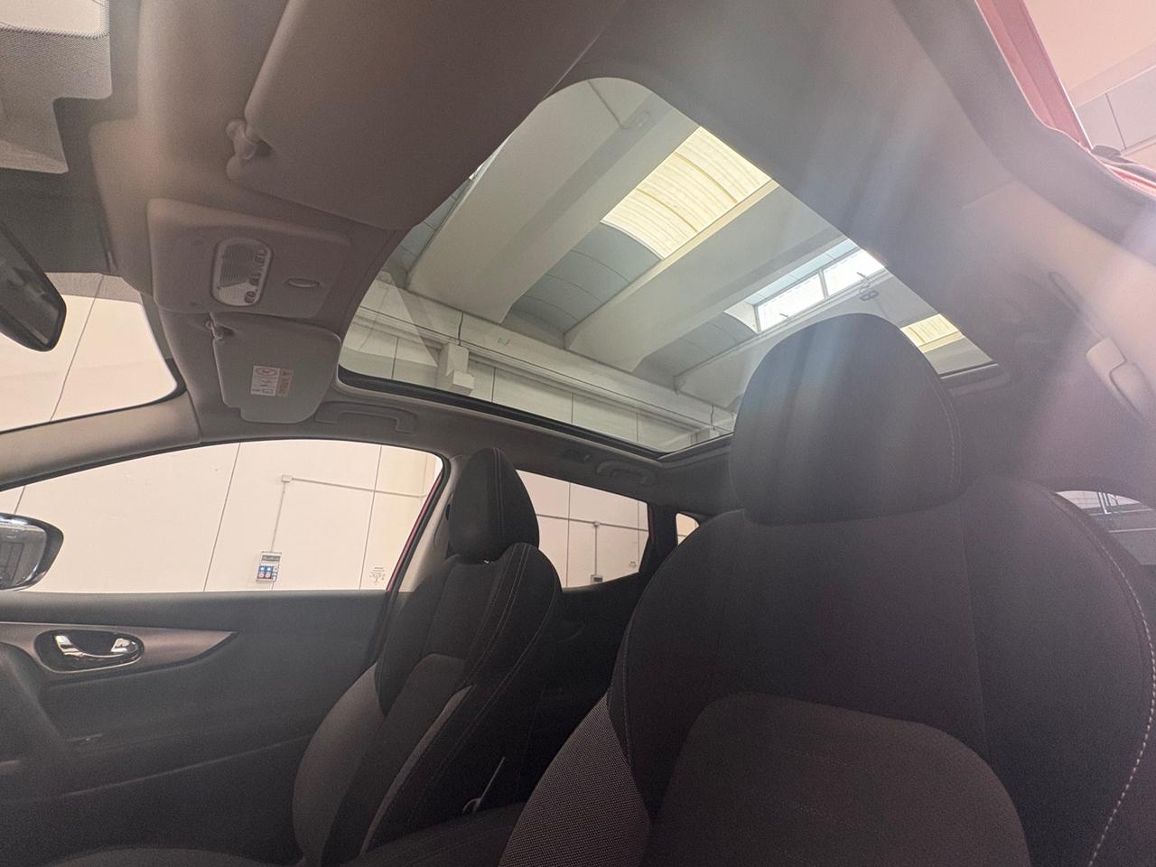 NISSAN Qashqai 1.2 DIG-T N-Connecta - 19
