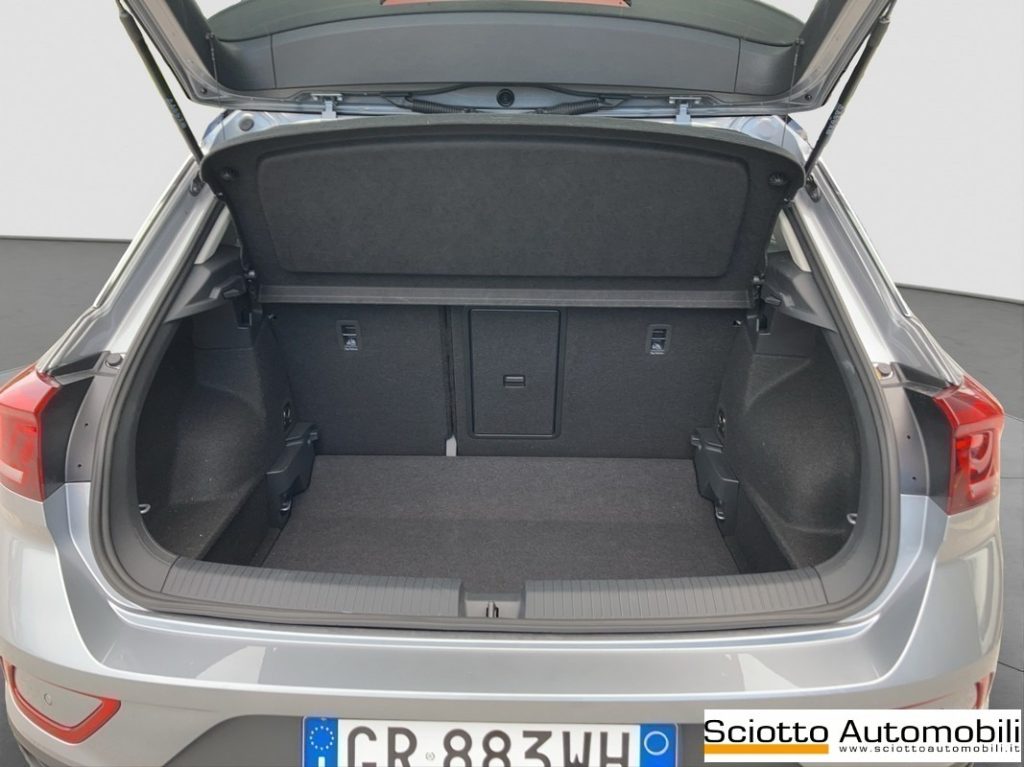 VOLKSWAGEN T-Roc 1.0 TSI Sport - 17
