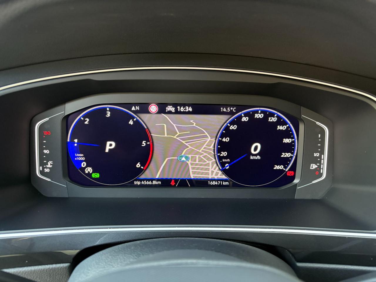 VOLKSWAGEN Tiguan 2.0 TDI 150 CV SCR DSG R-Line LUCI AMBIENTE - 27